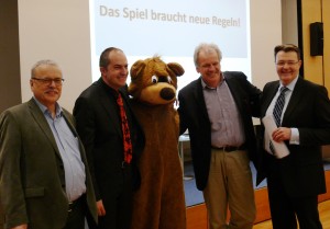 Spiel braucht neue Regeln 3 plus Bär p1040522