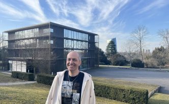 Vor dem Tagungszentrum in St. Georgen